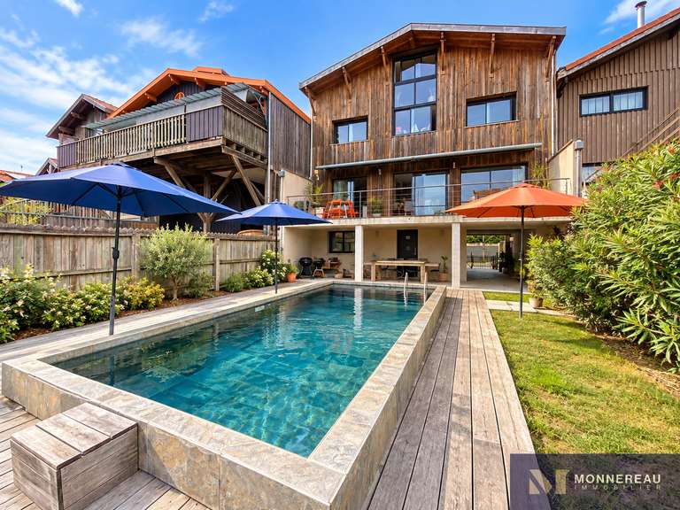 Villa La Teste-de-Buch - 4 chambres - 200m²