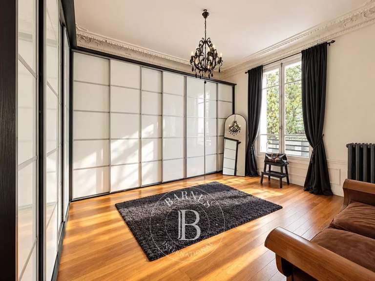 Maison Le Perreux-sur-Marne - 6 chambres - 323m²