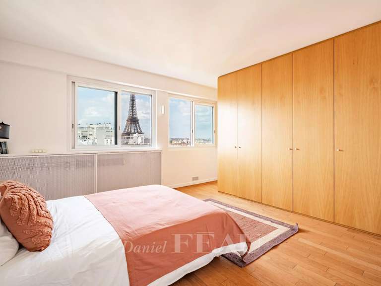Appartement Paris 7e - 2 chambres - 160m²