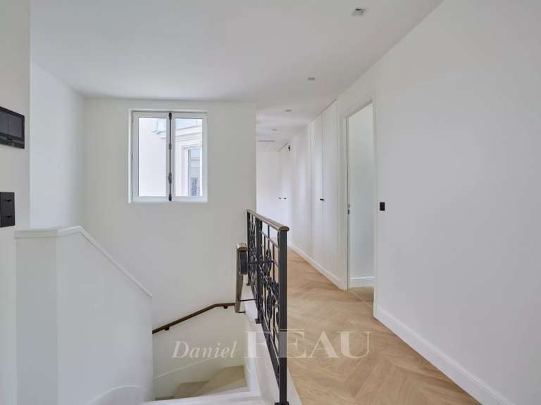 Appartement Paris 16e - 4 chambres - 286m²