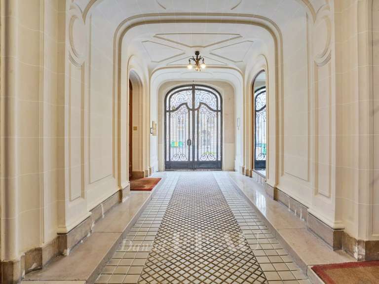 Appartement Paris 16e - 4 chambres - 286m²