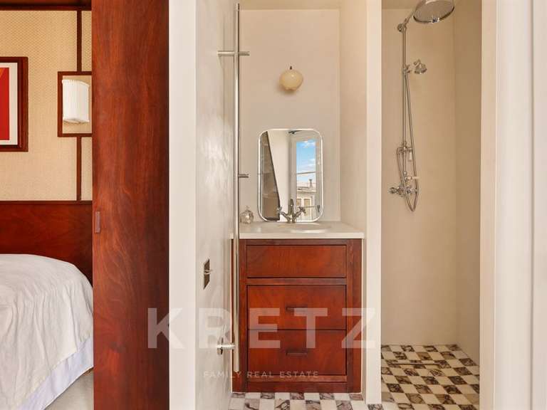 Appartement Paris 7e - 4 chambres - 136m²