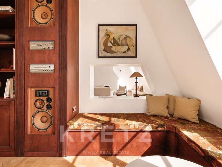 Appartement Paris 7e - 4 chambres - 136m²