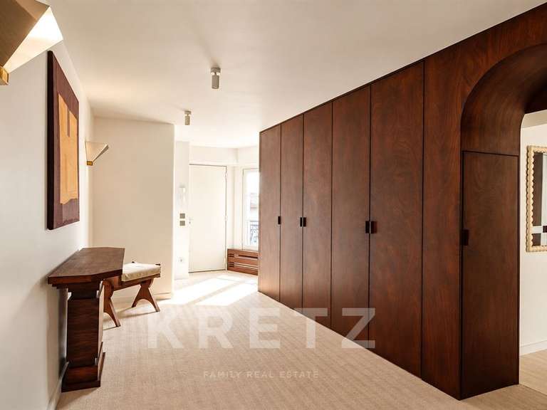 Appartement Paris 7e - 4 chambres - 136m²