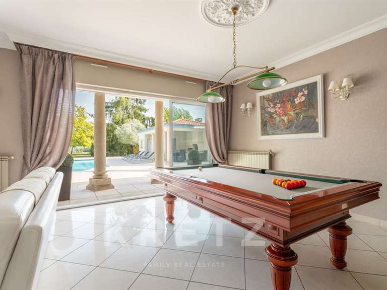 Maison Mérignac - 5 chambres - 301m²