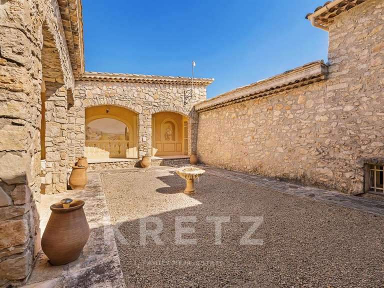 Maison Claviers - 9 chambres - 382m²