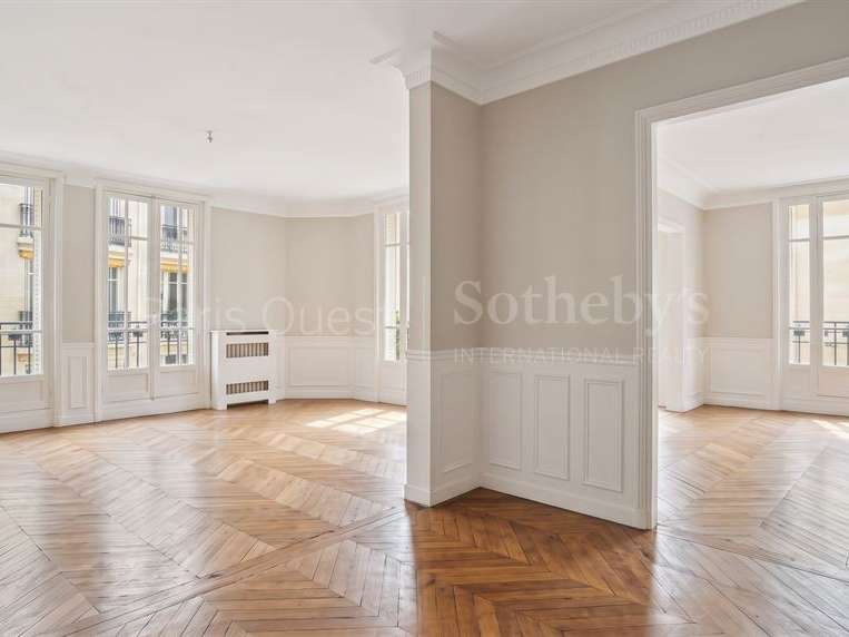 Appartement Paris 16e - 5 chambres - 270m²