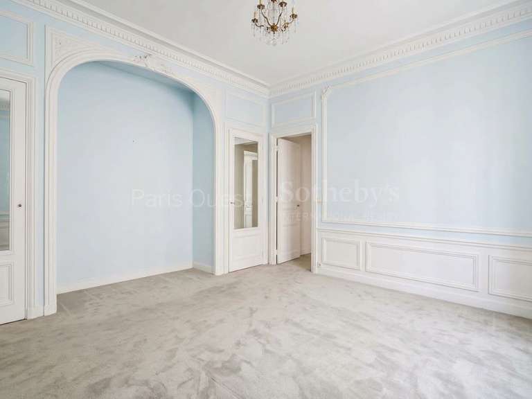 Appartement Paris 16e - 5 chambres - 270m²
