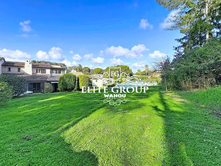 Maison Mougins - 5 chambres - 187m²
