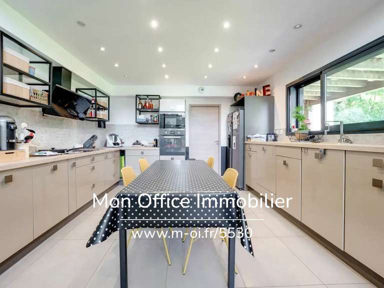 Maison Aix-en-Provence - 3 chambres - 166m²