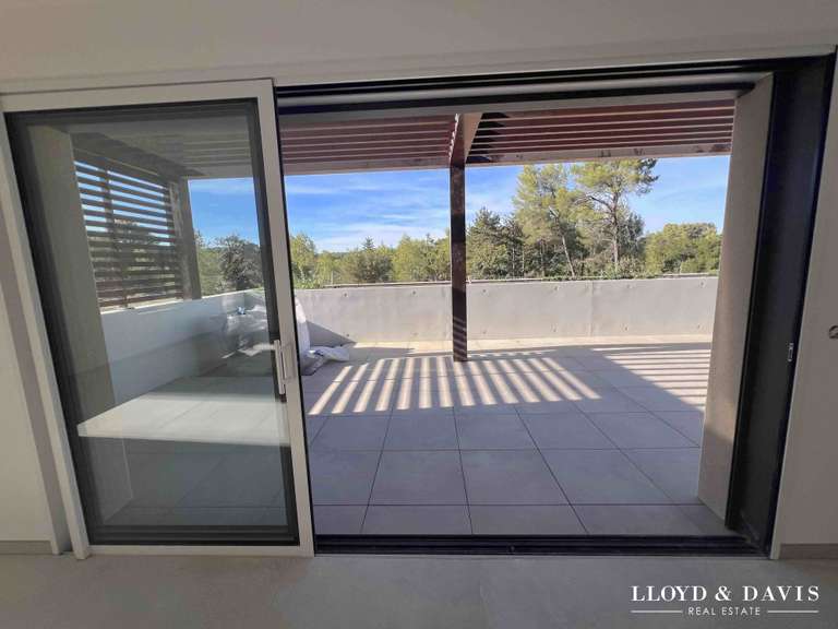 Apartment Saint-Clément-de-Rivière - 3 bedrooms - 102m²