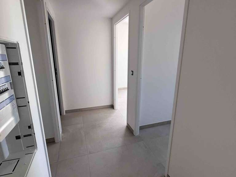 Apartment Saint-Clément-de-Rivière - 3 bedrooms - 102m²