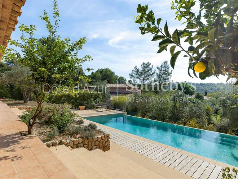 Maison Biot - 4 chambres - 180m²