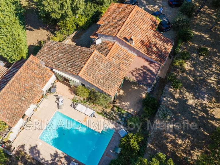 Villa La Garde-Freinet - 4 chambres - 102m²