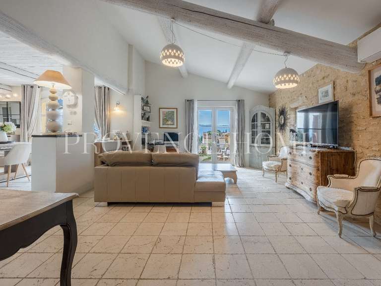 Maison Cabrières-d'Avignon - 4 chambres - 242m²