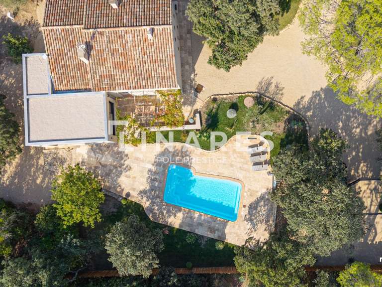 Maison Rognes - 4 chambres - 180m²