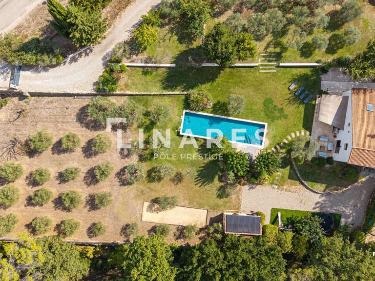Maison Rognes - 4 chambres - 230m²