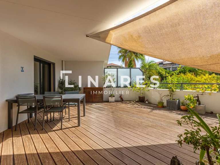 Appartement Marseille 8e - 2 chambres - 100m²