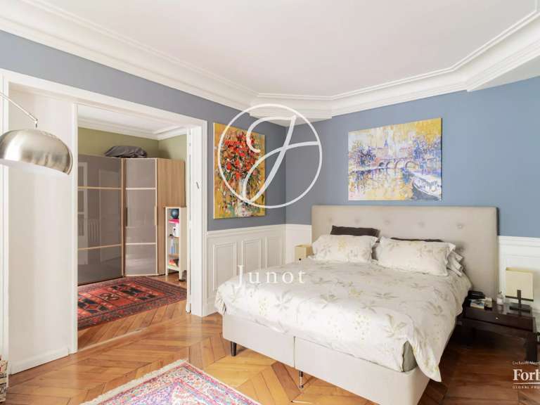 Appartement Paris 17e - 3 chambres - 125m²