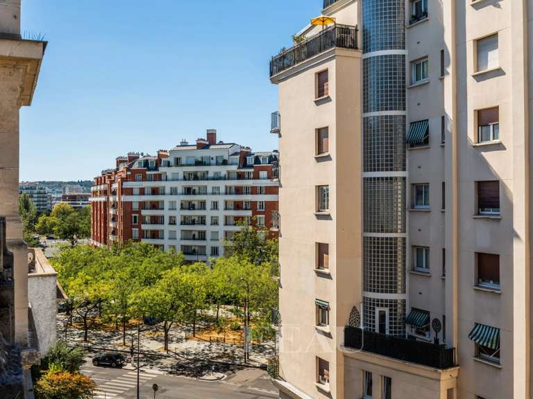 Apartment Paris 16e - 4 bedrooms - 176m²