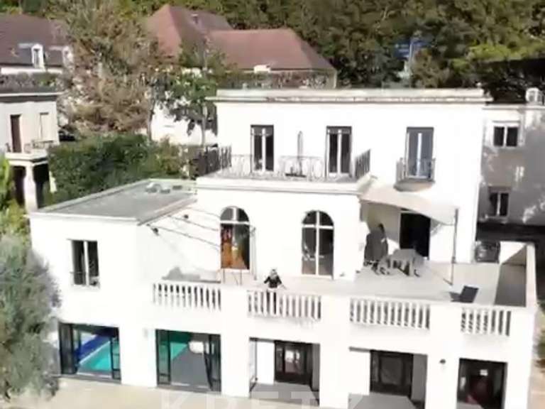 Maison Saint-Germain-en-Laye - 9 chambres - 565m²
