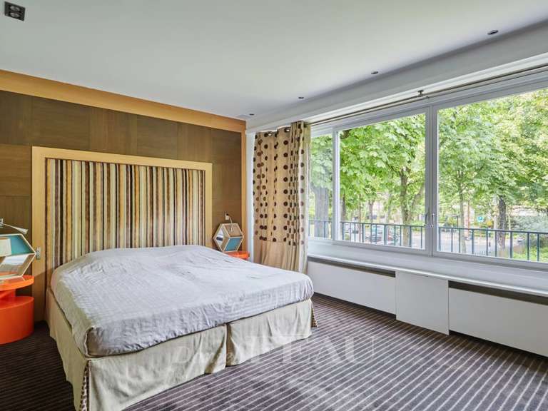 Apartment Neuilly-sur-Seine - 4 bedrooms - 200m²