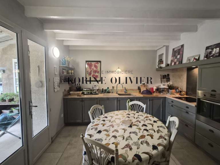 Maison Cavaillon - 4 chambres - 150m²
