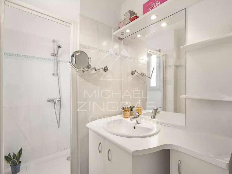 Apartment Cap-d-antibes - 2 bedrooms - 67m²