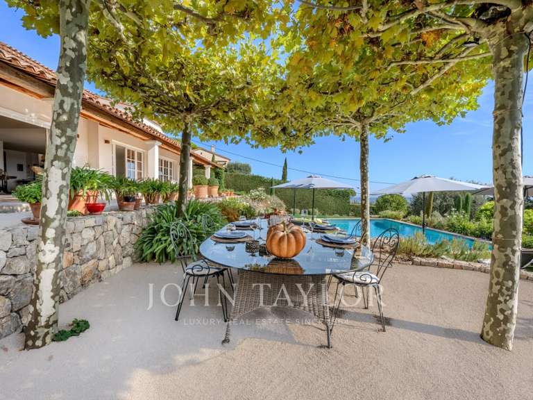 Maison Vence - 3 chambres - 220m²