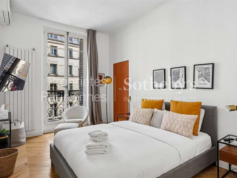 Apartment Paris 1er - 132m²