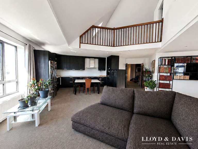 Appartement Suresnes - 5 chambres - 163m²