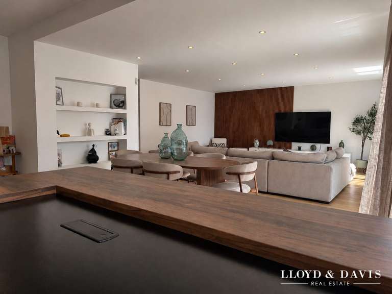 Maison Saint-Martin-Longueau - 5 chambres - 201m²