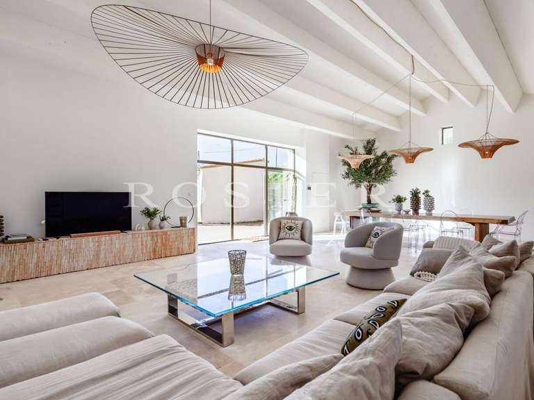 Villa Pernes-les-Fontaines - 6 chambres - 389m²