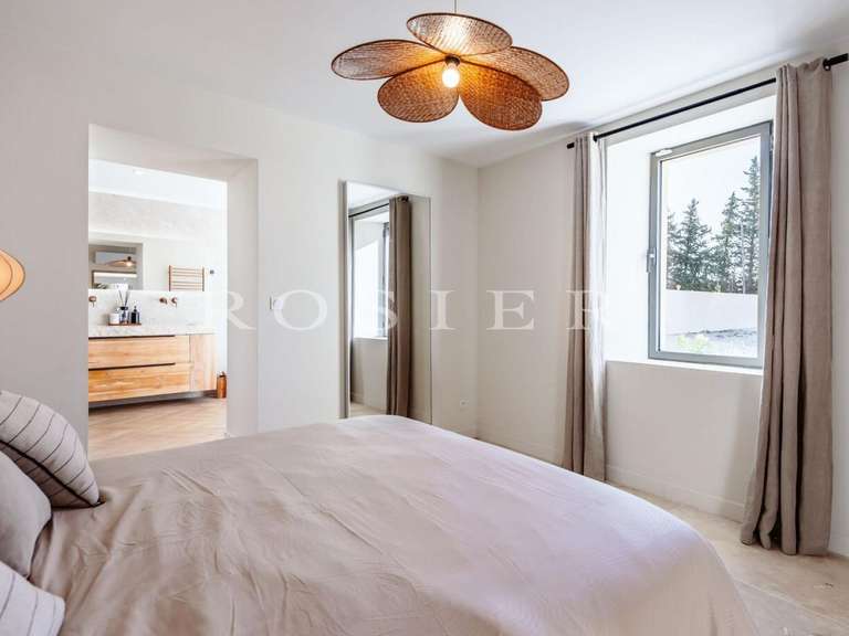 Villa Pernes-les-Fontaines - 6 chambres - 389m²