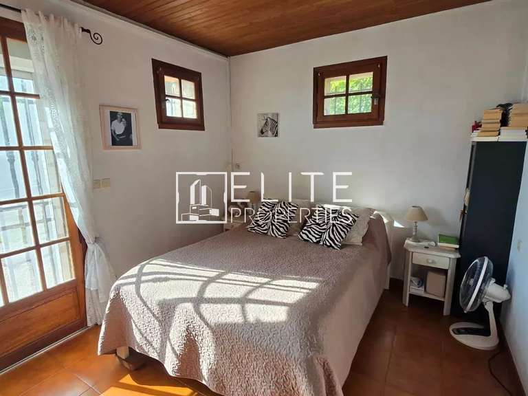 Maison Mouans-Sartoux - 5 chambres - 265m²
