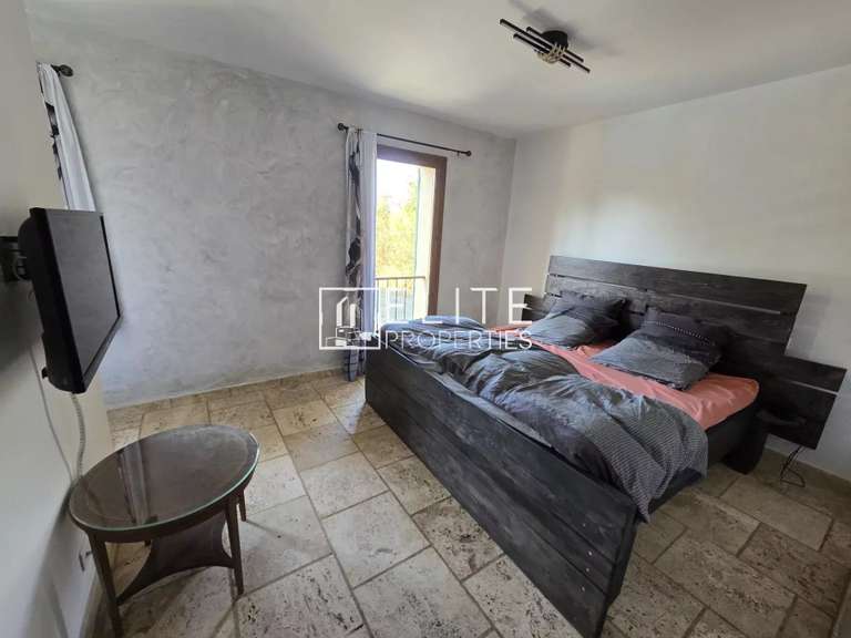 Maison Saint-Vallier-de-Thiey - 4 chambres - 160m²