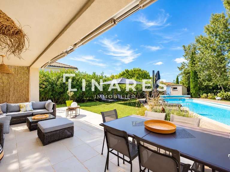 Maison Bouc-Bel-Air - 4 chambres - 161m²