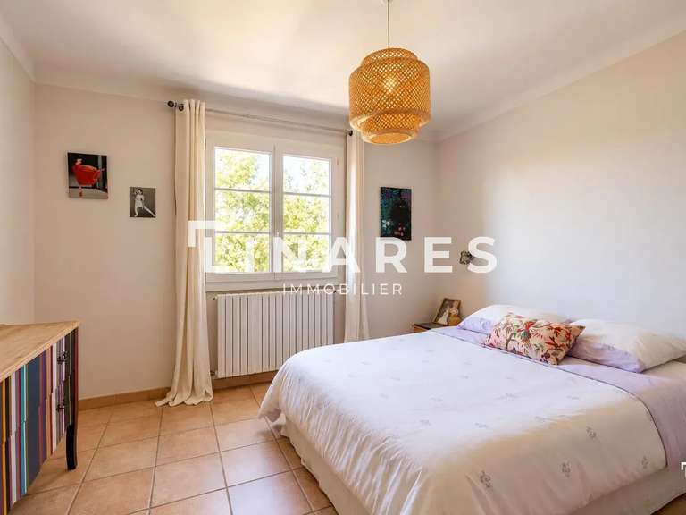 Maison Bouc-Bel-Air - 4 chambres - 161m²