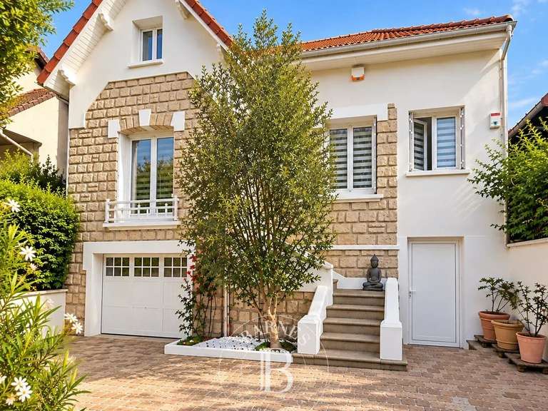 Maison Saint-Maur-des-Fossés - 4 chambres - 178m²