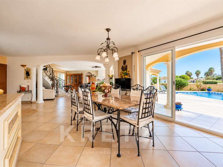 Maison Agde - 4 chambres - 158m²