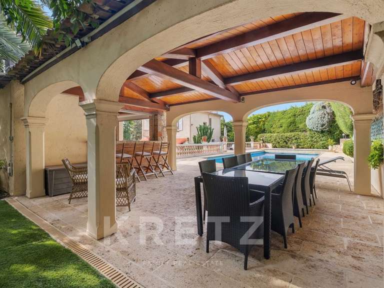 Maison Le Cannet - 3 chambres - 290m²
