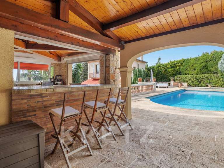 Maison Le Cannet - 3 chambres - 290m²