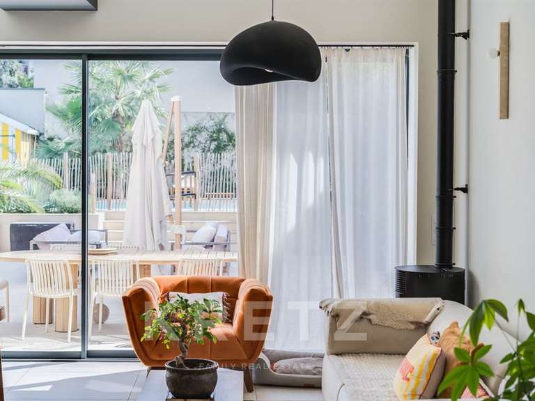 Maison Marseille 8e - 5 chambres - 250m²