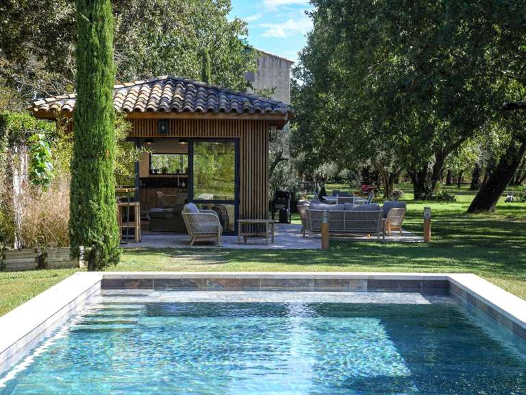 Propriété Uzès - 2 chambres - 200m²