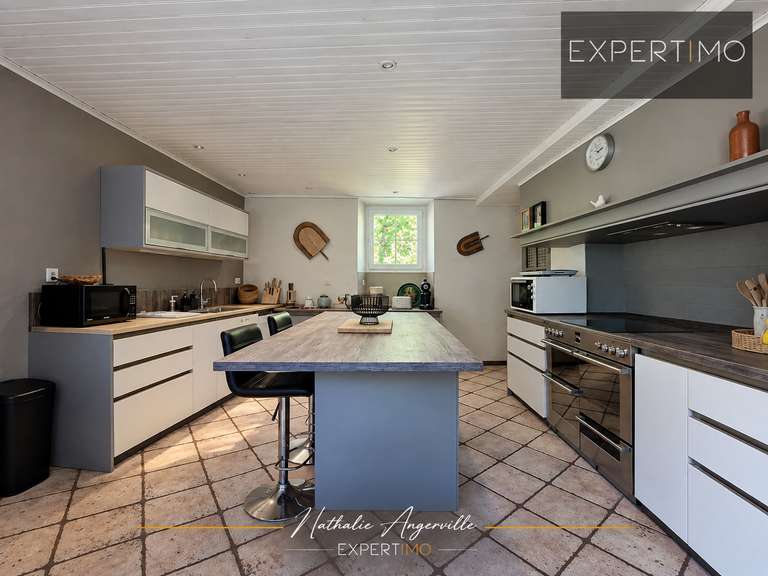 Maison Cassagnes-Bégonhès - 4 chambres - 198m²