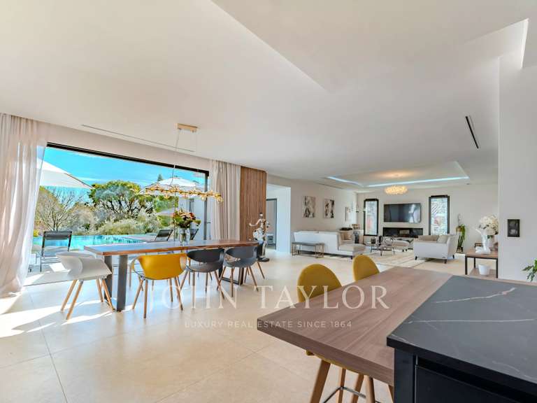 Villa Roquefort-les-Pins - 7 chambres - 323m²