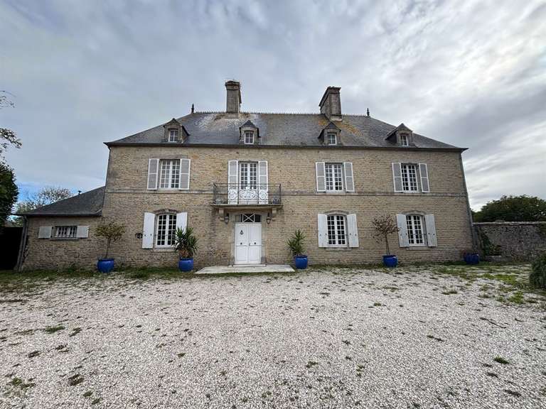 Maison Sainte-Marie-du-Mont - 5 chambres - 263m²