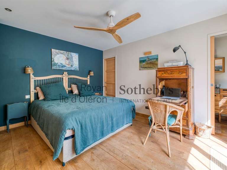Maison Saint-Palais-sur-Mer - 6 chambres - 180m²