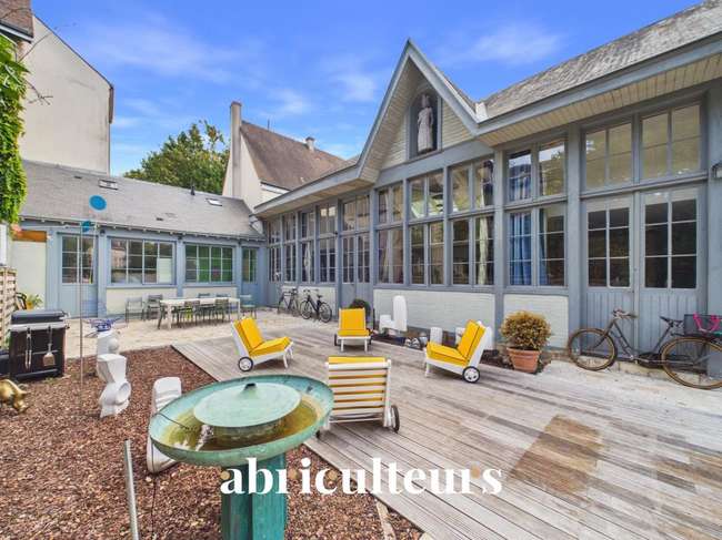 Maison 1 pièce 250 m² · à Chartres · 250 m² · 849 000 €