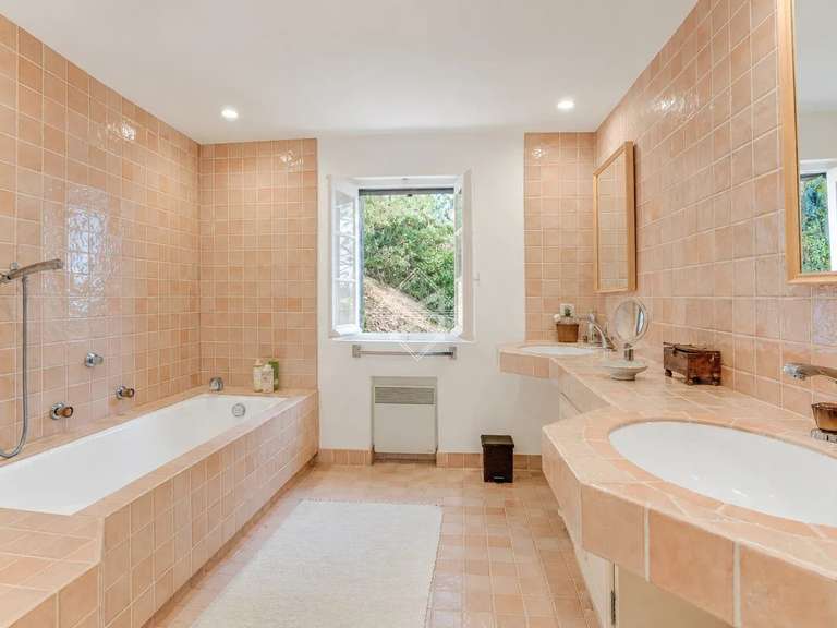 Villa Rayol-Canadel-sur-Mer - 7 chambres - 330m²
